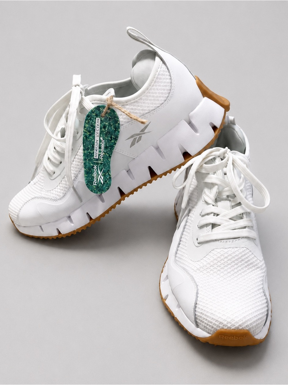 Reebok Galaxy 1 Women’s White Gum Sole Sneakers Size 8 New - Picture 5 of 5